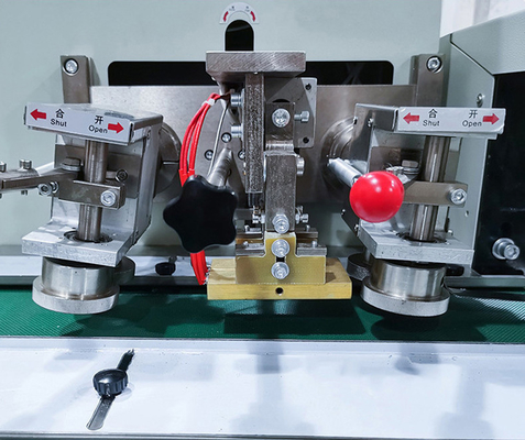 1500-2800pcs/hr Capacity Automatic Packing Machine for Customized Products 60-200g/pcs